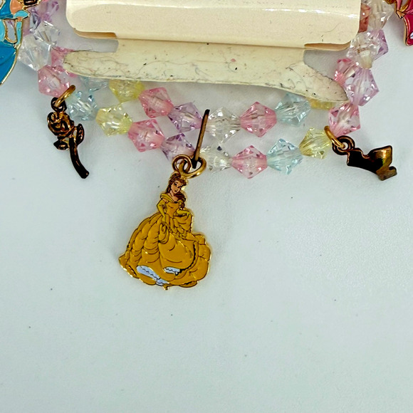 Disney Princess Charm Bracelet Stretch 6” 6 Charms Authentic Disney Parks - Picture 7 of 8